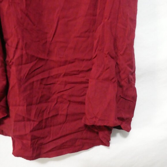 TORRID | size 2 | Burgundy V-Neck Camisole Top - Picture 7 of 12